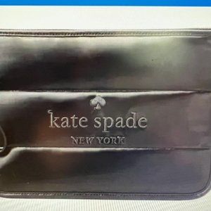 Kate Spade Ella puffy wristlet NWT